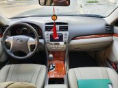 Cần bán gấp Toyota Camry năm sản xuất 2010 còn mới