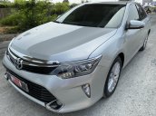 Bán Camry 2.0E 2017 form mới, đèn 2 bi