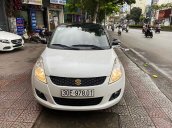 Cần bán Suzuki Swift RS năm 2017, màu trắng, 475tr