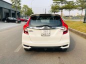 Cần bán Honda Jazz năm sản xuất 2018, màu trắng, hỗ trợ bank 70% giá trị xe