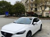 Cần bán gấp Mazda 6 2.0 Premium 2019, màu trắng