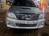 Cần bán Toyota Hilux sản xuất 2013 còn mới