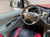 Cần bán xe Toyota Innova sản xuất năm 2015 còn mới
