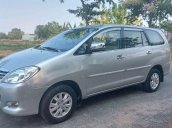 Cần bán Toyota Innova sản xuất 2010 còn mới, giá tốt