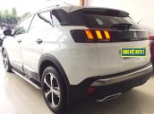 Cần bán xe Peugeot 3008 1.6AT năm sản xuất 2019, màu trắng 