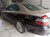 Cần bán xe Mercedes E200 năm 2007, giá tốt