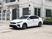 Cần bán lại xe Kia Cerato sản xuất 2019, màu trắng, số sàn