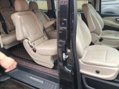 Bán Mercedes V220D đời 2016, màu đen, nhập khẩu 