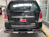 Cần bán lại xe Toyota Innova sản xuất năm 2011, màu đen 