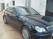 Cần bán Mercedes C class đời 2004, màu đen, nhập khẩu còn mới, giá tốt