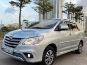 Cần bán xe Toyota Innova sản xuất năm 2015 còn mới