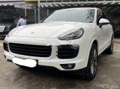 Cần bán lại xe Porsche Cayenne Platium năm sản xuất 2018, xe nhập