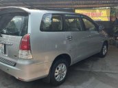 Cần bán Toyota Innova sản xuất 2010 còn mới, giá tốt