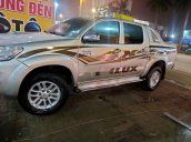 Cần bán Toyota Hilux sản xuất 2013 còn mới