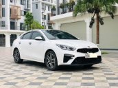 Cần bán gấp Kia Cerato sản xuất 2019, màu trắng