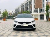 Cần bán gấp Kia Cerato sản xuất 2019, màu trắng