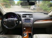 Cần bán gấp Toyota Camry sản xuất 2011 còn mới