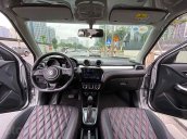 Bán xe Suzuki Swift đời 2019, màu bạc còn mới