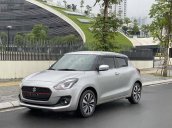 Bán xe Suzuki Swift đời 2019, màu bạc còn mới