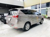 Bán xe Toyota Innova năm sản xuất 2017, xe số sàn, xe đẹp như mới, có trả góp