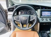 Bán xe Toyota Innova năm sản xuất 2017, xe số sàn, xe đẹp như mới, có trả góp