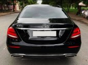 Bán xe Mercedes E200 sản xuất 2016, màu đen số tự động