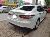 Toyota Camry 2.0G nhập khẩu, xe sản xuất năm 2020, màu trắng, xe tư nhân chính chủ