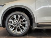 [Mazda Lê Văn Lương] bán xe Mazda CX-8 2.5L Luxury màu trắng, khuyến mại lớn chỉ từ 350 triệu nhận xe ngay