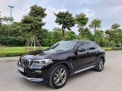 Cần bán xe BMW X 4 sx 2018, màu đen