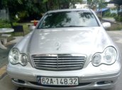 Bán Mercedes C200 sản xuất năm 2015, giá 320tr