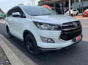 Bán Toyota Innova 2019, màu trắng số tự động, giá tốt cho enh em thiện chí mua xe