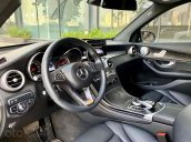 Bán Mercedes GLC-Class năm 2018, màu trắng, nhập khẩu nguyên chiếc còn mới