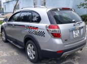 Chính chủ cần bán Chevrolet Captiva, màu bạc