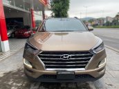 Cần bán xe Hyundai Tucson sản xuất 2019, màu nâu còn mới, 840tr