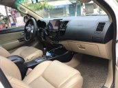 Bán xe Toyota Fortuner năm 2015, giá 645tr, xe còn rất mới, gia đình bảo dưỡng định kỳ