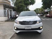 Bán xe Toyota Fortuner năm 2015, giá 645tr, xe còn rất mới, gia đình bảo dưỡng định kỳ