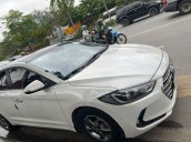 Cần bán xe Hyundai Elantra 2017, màu trắng chính chủ, giá 10tr