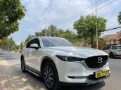 Cần bán gấp Mazda CX 5 đời 2017, màu trắng