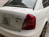 Cần bán xe Hyundai Verna sản xuất 2009, màu trắng, nhập khẩu nguyên chiếc còn mới