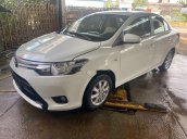 Cần bán lại xe Toyota Vios sản xuất 2015, màu trắng còn mới, giá 299tr