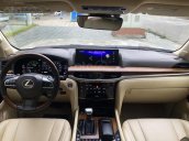 Bán xe Lexus LX năm sản xuất 2016, màu vàng, xe nhập còn mới