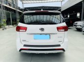 Bán xe Kia Sedona DAT sản xuất 2018, màu trắng, 930 triệu
