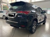 Cần bán Toyota Fortuner năm 2018, màu đen, nhập khẩu còn mới, 948tr