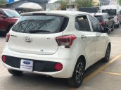 Bán Hyundai Grand i10 1.2MT sản xuất 2017, màu trắng, nhập khẩu