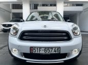 Bán Mini Cooper Coutryman 2014 màu trắng, nội thất kem, xe đẹp đi đúng 33.000km bao kiểm tra hãng