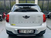 Bán Mini Cooper Coutryman 2014 màu trắng, nội thất kem, xe đẹp đi đúng 33.000km bao kiểm tra hãng