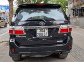 [Chính chủ] cần bán lại xe Toyota Fortuner năm 2010, màu đen còn mới, giá chỉ 420 triệu