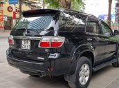 [Chính chủ] cần bán lại xe Toyota Fortuner năm 2010, màu đen còn mới, giá chỉ 420 triệu