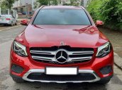 Cần bán lại xe Mercedes GLC200 năm 2018, màu đỏ