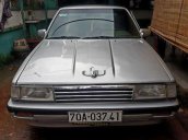 Cần bán Toyota Camry đời 1986, màu bạc, xe nhập số sàn giá cạnh tranh